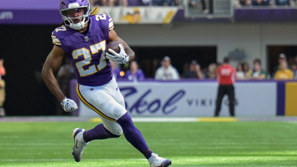Vikings return RB Jordan Mason from injured reserve after broken thumb kept him out last 4 games — WCCO / CBS Minnesota, Roseville Sports news