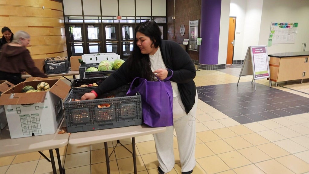 Food shelf visits surge across Minnesota as inflation pressures students and workers — WCCO / CBS Minnesota, Roseville Schools news