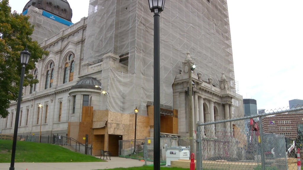 No charges yet after break-in at Basilica of St. Mary in Minneapolis — Roseville Business news