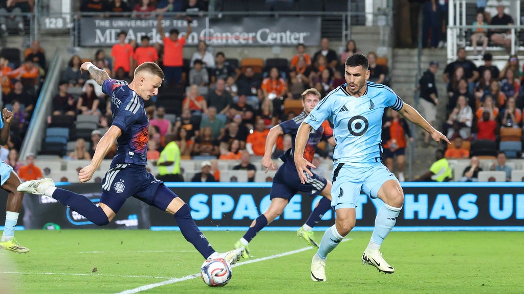 Jonathan Bond earns 12th clean sheet of the season as Dynamo play Minnesota to scoreless draw — WCCO / CBS Minnesota, Roseville Real Estate news