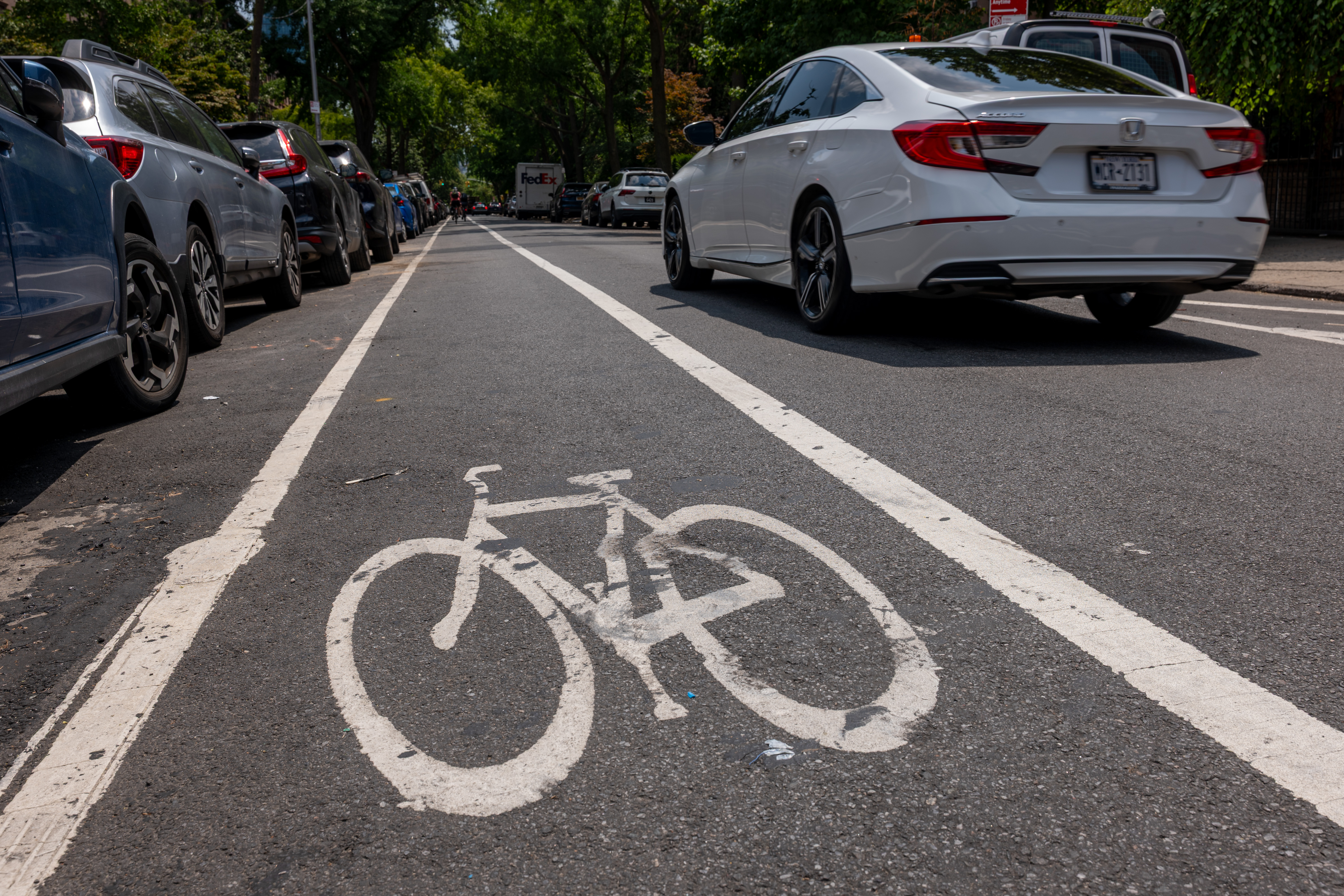 Ballot questions ask NYC voters whether to cut red tape on outdoor dining, bike lanes — Gothamist, Roseville Dining news