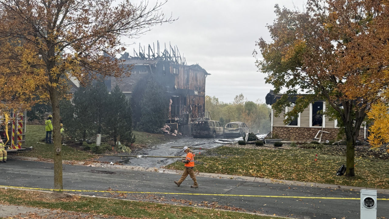 Victoria house fire spreads to 3 homes, 1 person missing — KSTP 5, Roseville Real Estate news