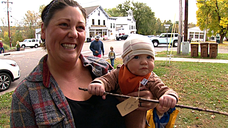 Kid-led 'straightest stick' contest brings scores of entries & smiles to Minnesota village — KARE 11 Local, Roseville Sports news