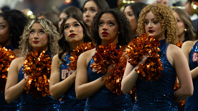 Here's what we know about the service member who fell at the UTSA football game — KHOU 11 (Houston), Roseville Sports news