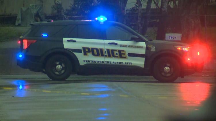 Driver arrested on DWI charge after running red light and crashing into car, police say — KENS 5 (San Antonio), Roseville Health news