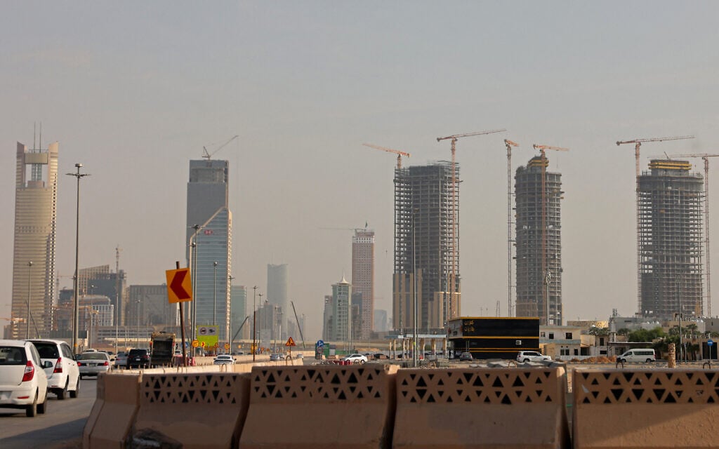 US airlines warned to exercise caution in Saudi airspace after 2nd deadly airport attack — Times of Israel, Roseville Technology news