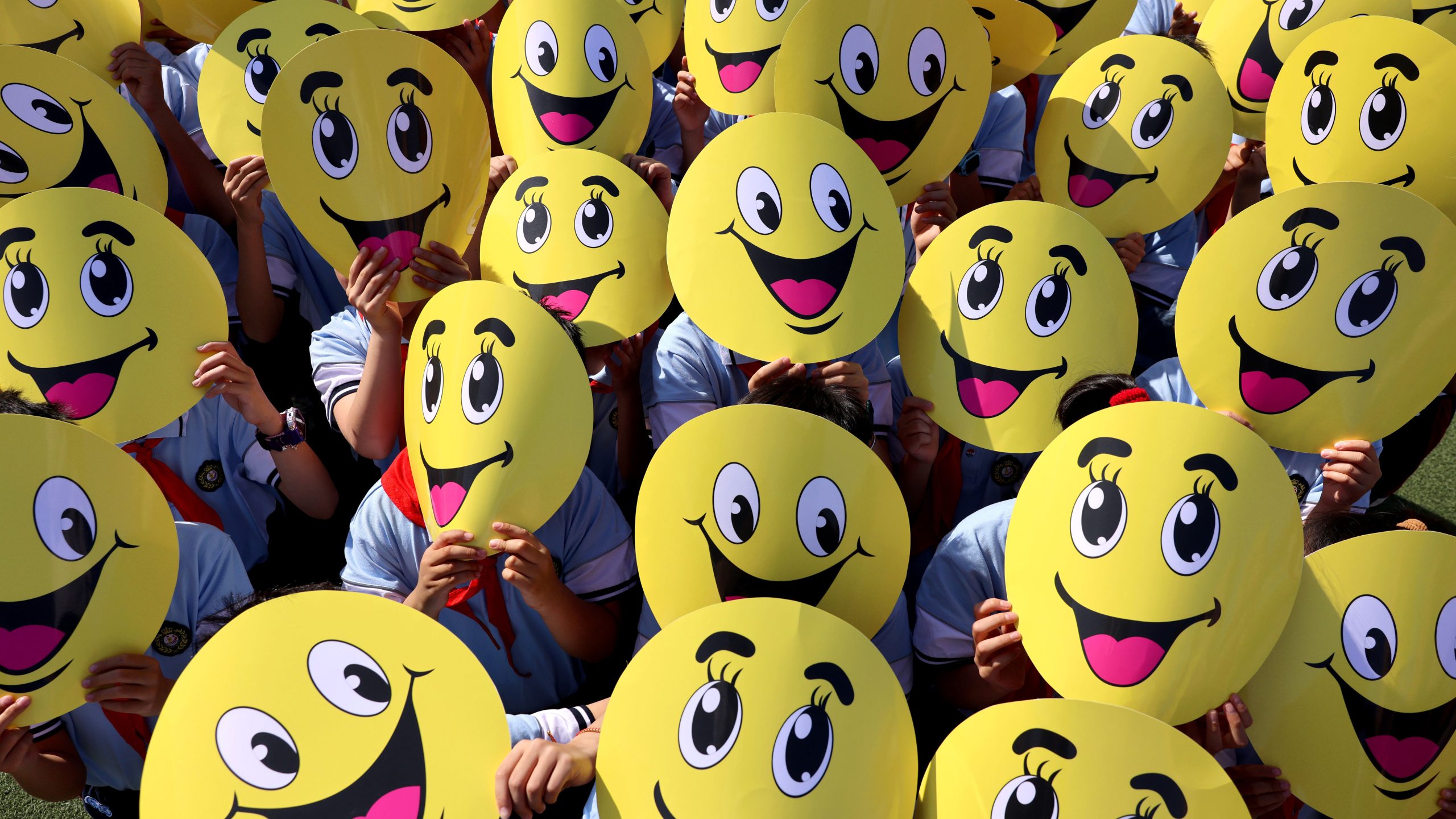 Want to improve your mood and your health? Smile more often, experts suggest — FOX 9, Roseville Health news