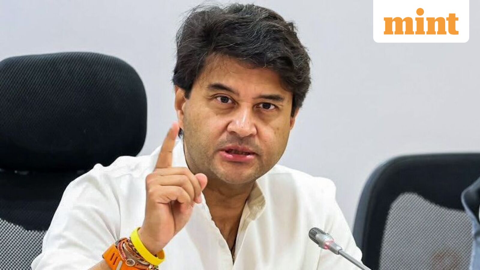 Scindia says satcom security clearance rests with Home Ministry, denies bias — Mint India, Roseville Technology news